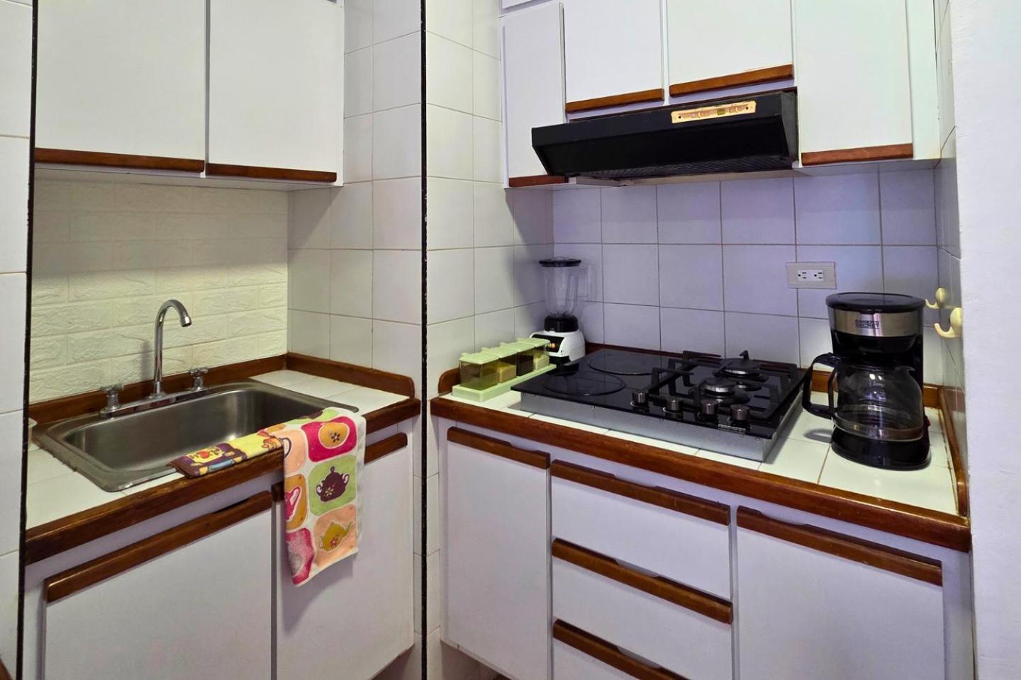 Tucacas, Frente Al Mar, Balcon, Piscina Y Playa Privada Lejlighed Eksteriør billede