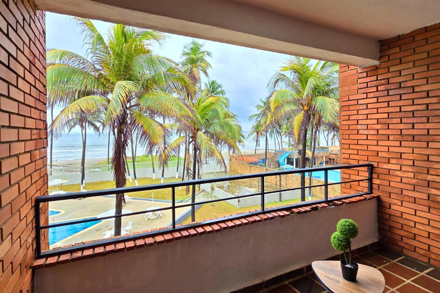 Tucacas, Frente Al Mar, Balcon, Piscina Y Playa Privada Lejlighed Eksteriør billede