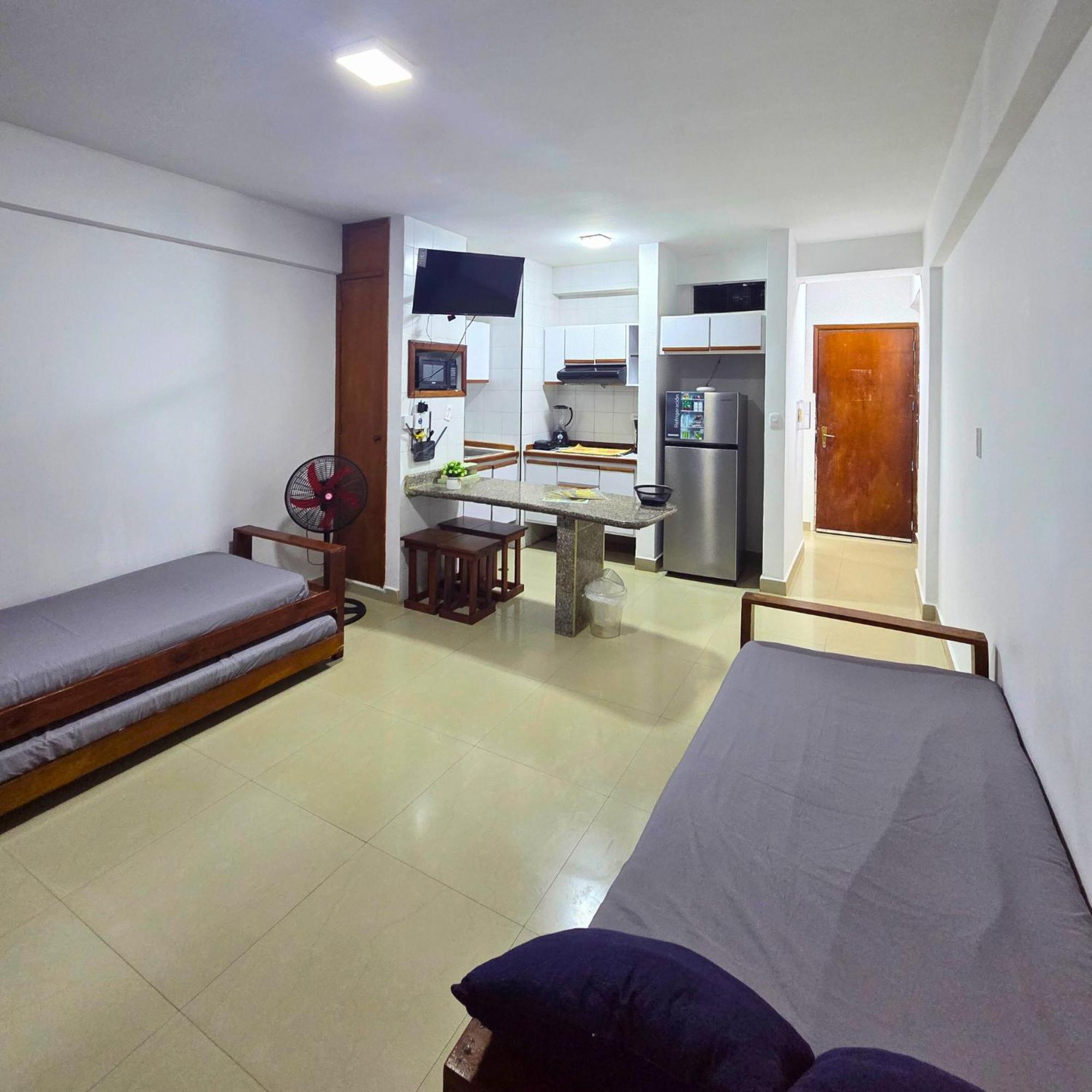 Tucacas, Frente Al Mar, Balcon, Piscina Y Playa Privada Lejlighed Eksteriør billede
